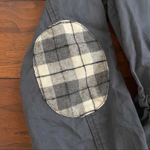 Gray Jacket - Picture 3 of 5